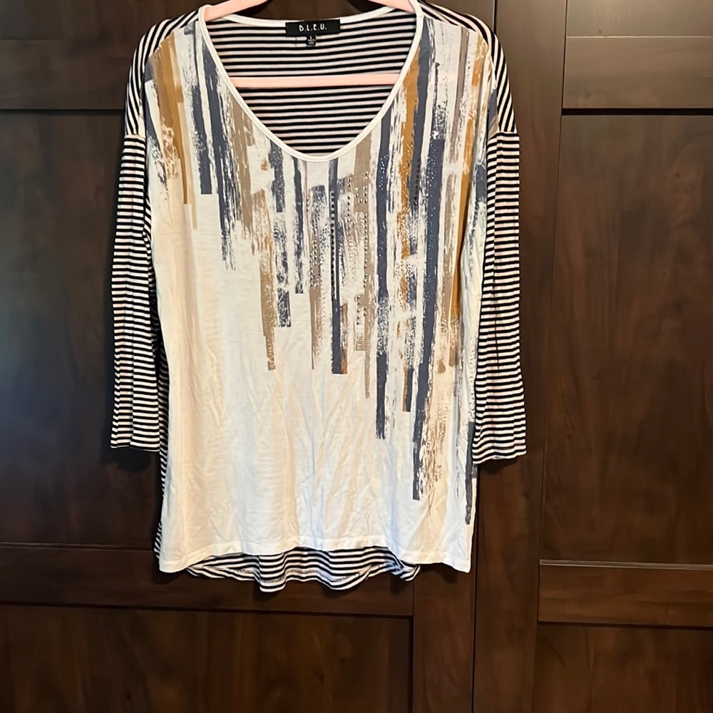 B.L.E.U 3/4 sleeve studded tshirt